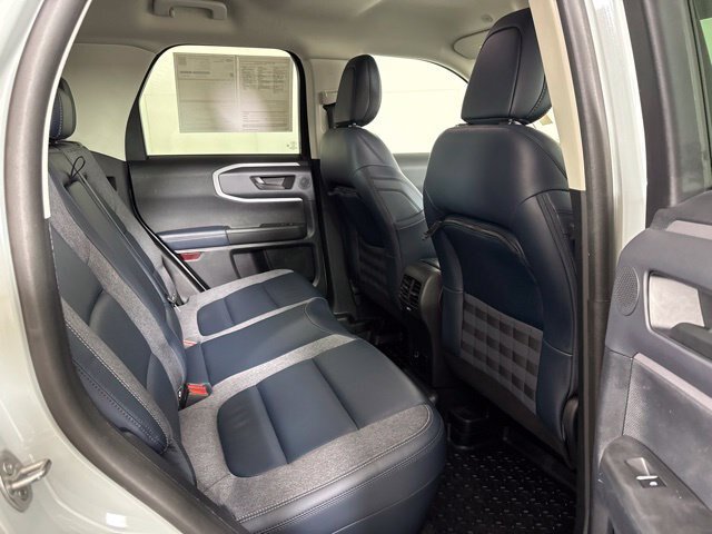 Certified 2022 Ford Bronco Sport Outer Banks w/ Tech Package AWD/4WD image 5
