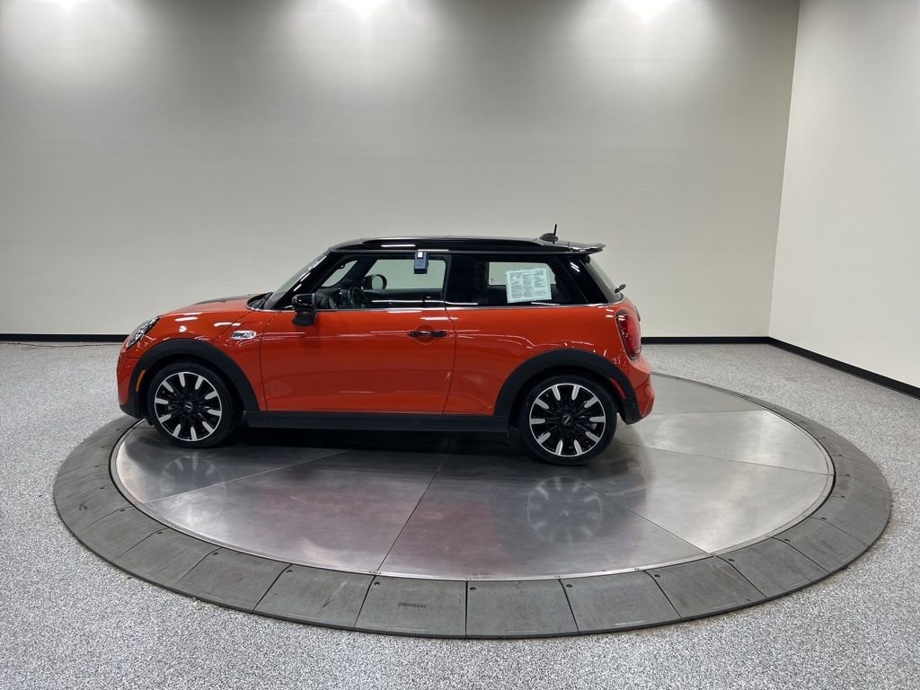 Used 2020 MINI Cooper S w/ Premium Package FWD image 10