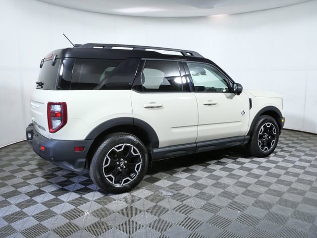 Certified 2025 Ford Bronco Sport Outer Banks w/ Outer Banks Tech Package+ AWD/4WD image 8