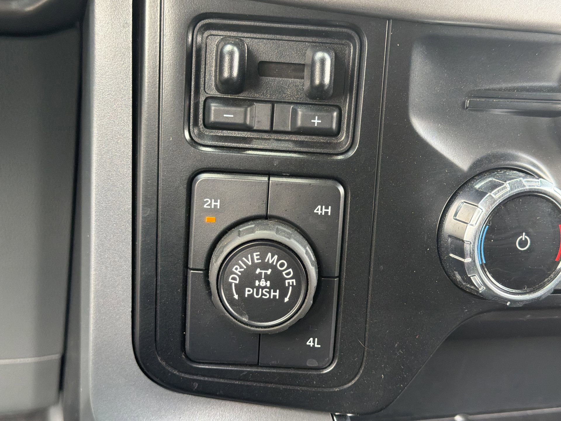 Certified 2024 Ford F150 XLT w/ Equipment Group 302A MID image 20