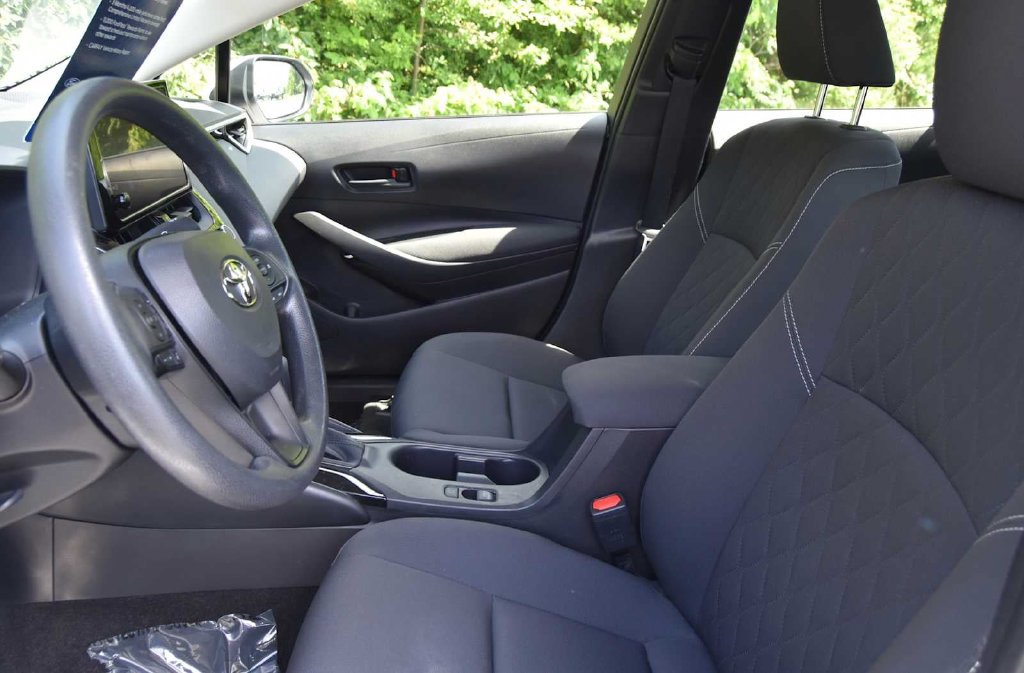 Used 2023 Toyota Corolla LE FWD image 12