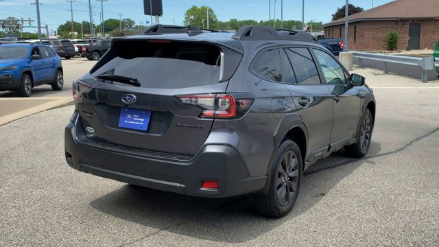 Used 2025 Subaru Outback Onyx Edition w/ Popular Package #2 AWD/4WD image 9
