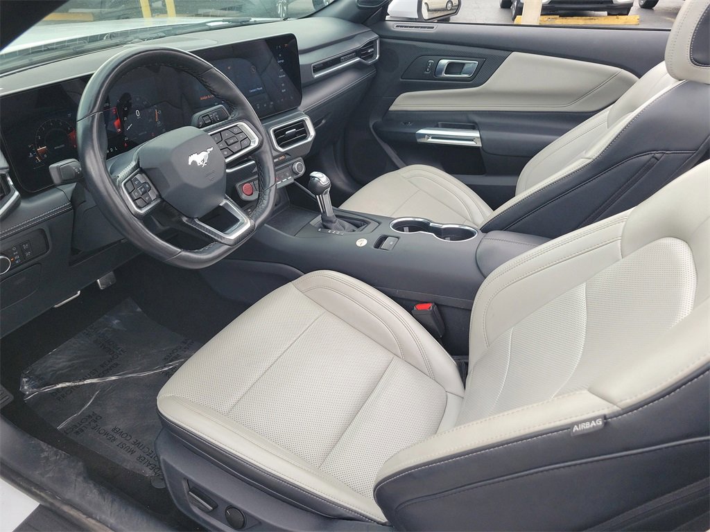 Certified 2025 Ford Mustang Premium image 7
