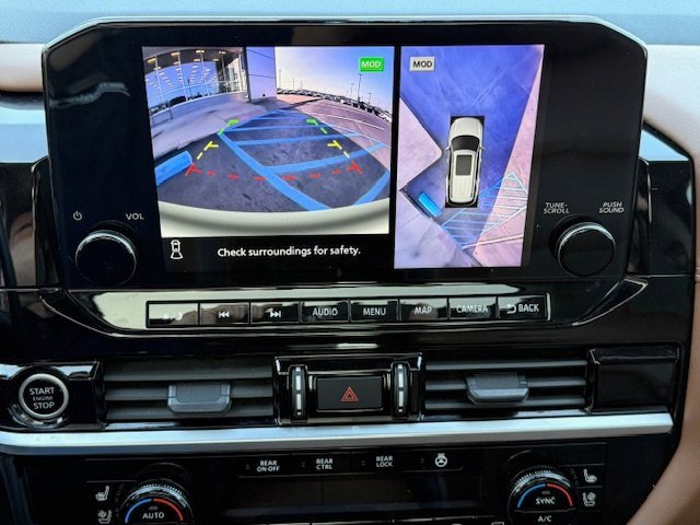 Used 2023 Nissan Pathfinder Platinum image 27