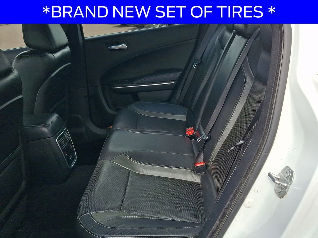 Used 2019 Dodge Charger SXT w/ Leather Interior Group RWD image 10