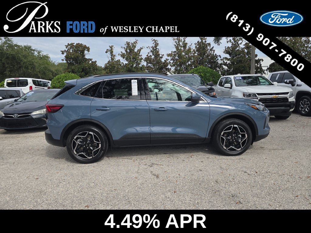 Certified 2026 Ford Escape Platinum w/ Premium Technology Package AWD/4WD image 4