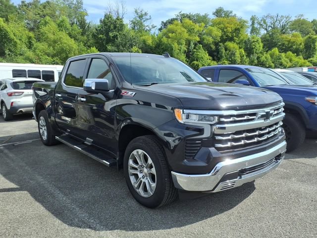 Used 2022 Chevrolet Silverado 1500 LTZ w/ LTZ Premium Package AWD/4WD image 4