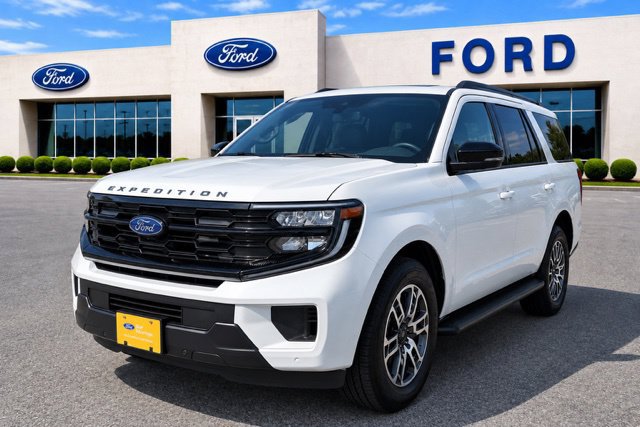Certified 2025 Ford Expedition Active AWD/4WD image 1