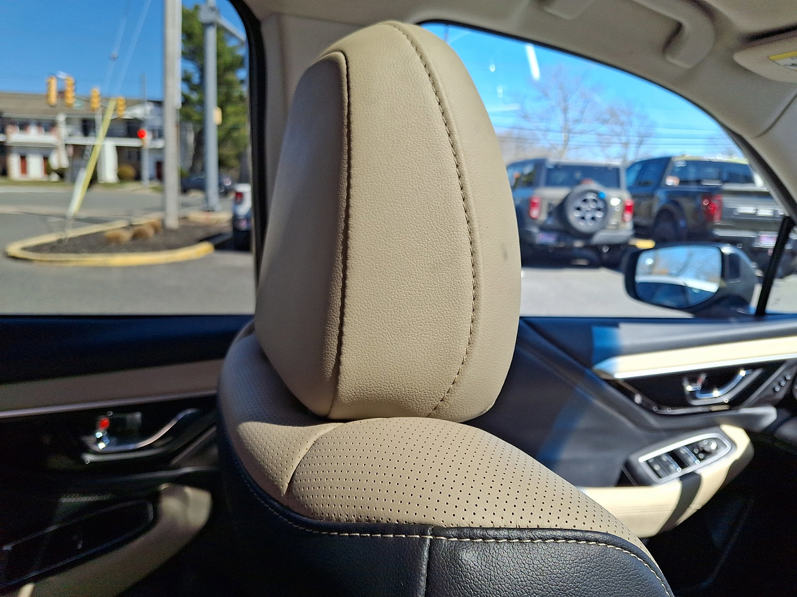 Used 2020 Subaru Outback Limited XT image 13