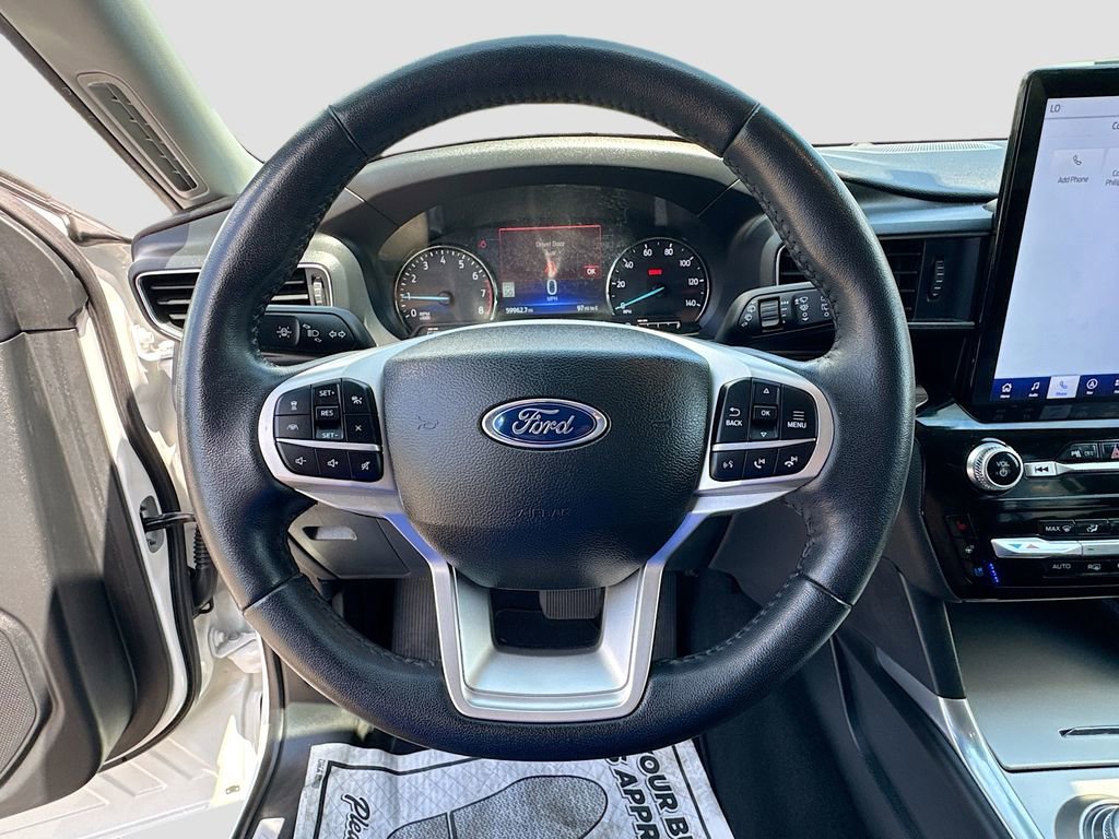 Certified 2023 Ford Explorer Limited w/ Limited Technology Package AWD/4WD image 11