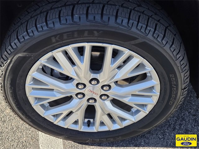 Used 2024 GMC Acadia Elevation image 10