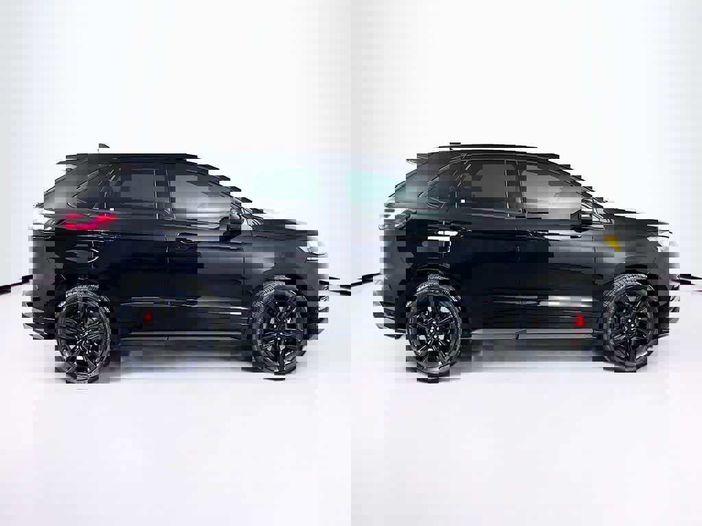 Certified 2021 Ford Edge ST w/ Equipment Group 401A image 25