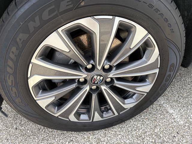 Used 2024 Buick Envision Preferred AWD/4WD image 9
