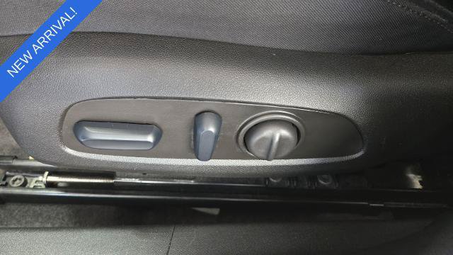 Used 2024 Chevrolet Malibu LT FWD image 23