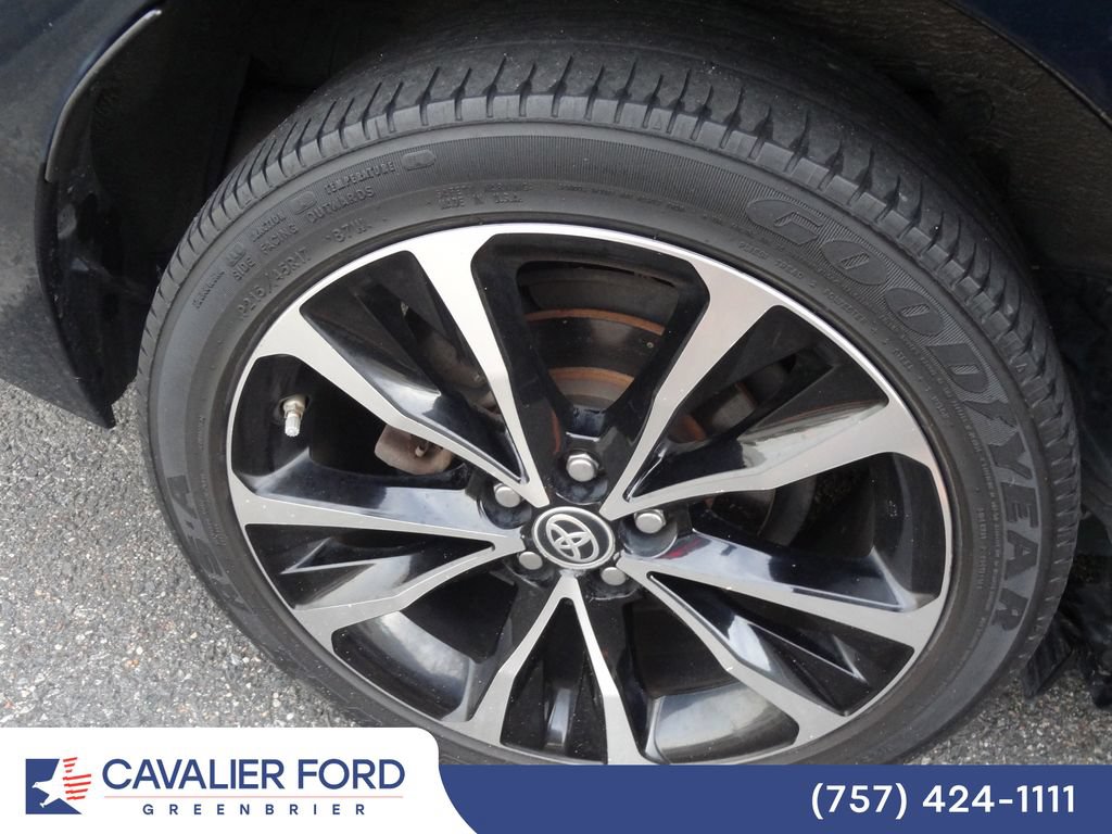 Used 2019 Toyota Corolla SE FWD image 11