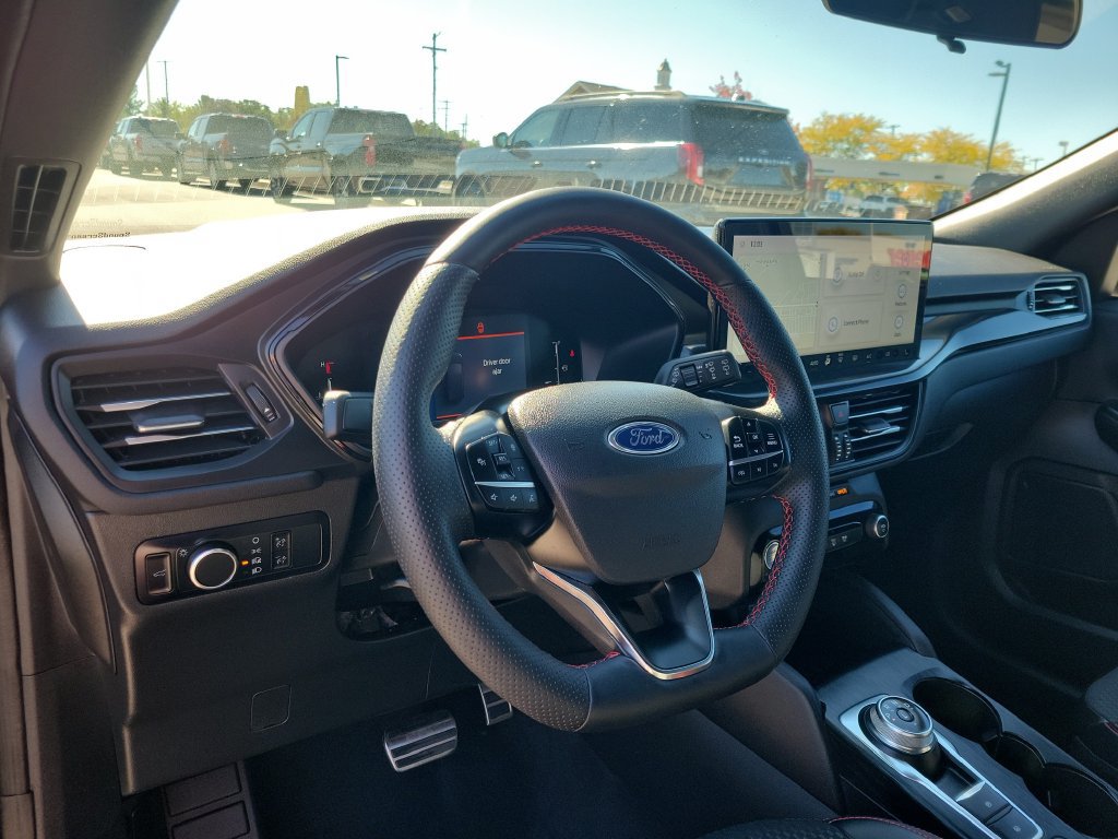 Certified 2023 Ford Escape ST-Line w/ Tech Pack #1 FWD image 20