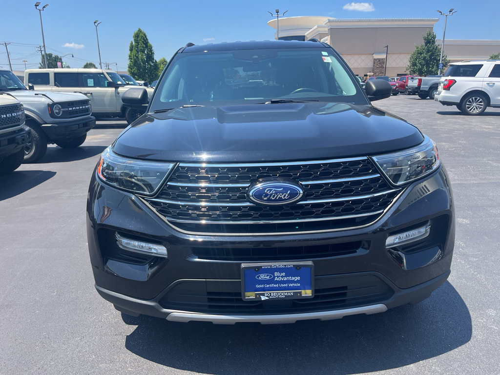 Certified 2021 Ford Explorer XLT w/ Equipment Group 202A AWD/4WD image 2