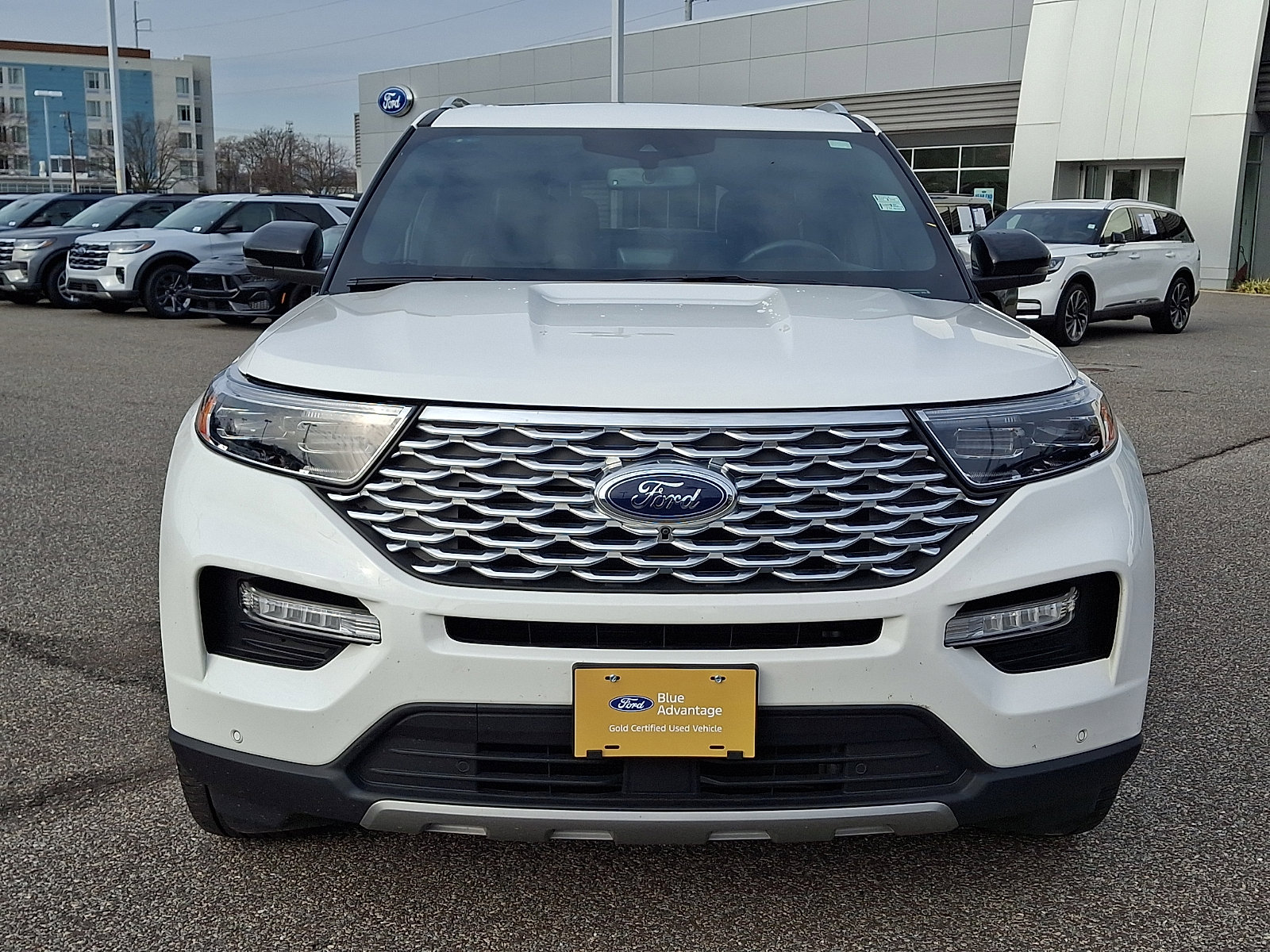 Certified 2023 Ford Explorer Platinum w/ Technology Package image 3