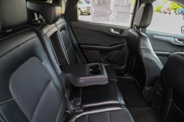 Certified 2024 Ford Escape Platinum AWD/4WD image 29