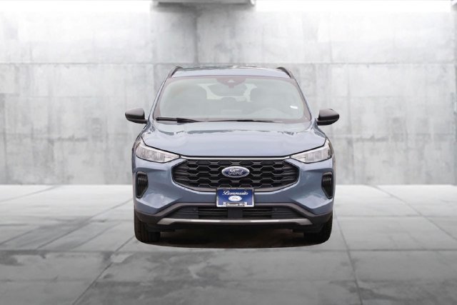 Certified 2025 Ford Escape ST-Line AWD/4WD image 4