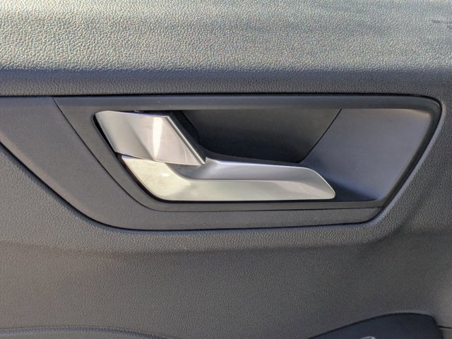 Certified 2022 Ford Escape Titanium w/ Class II Trailer Tow Package image 28