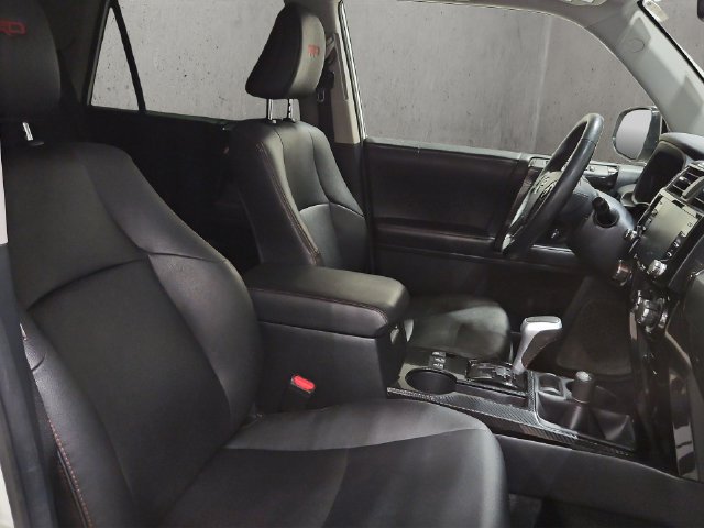 Used 2022 Toyota 4Runner TRD Off-Road Premium AWD/4WD image 20