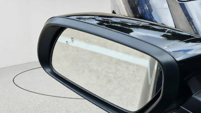 Used 2025 Hyundai Venue SEL FWD image 12