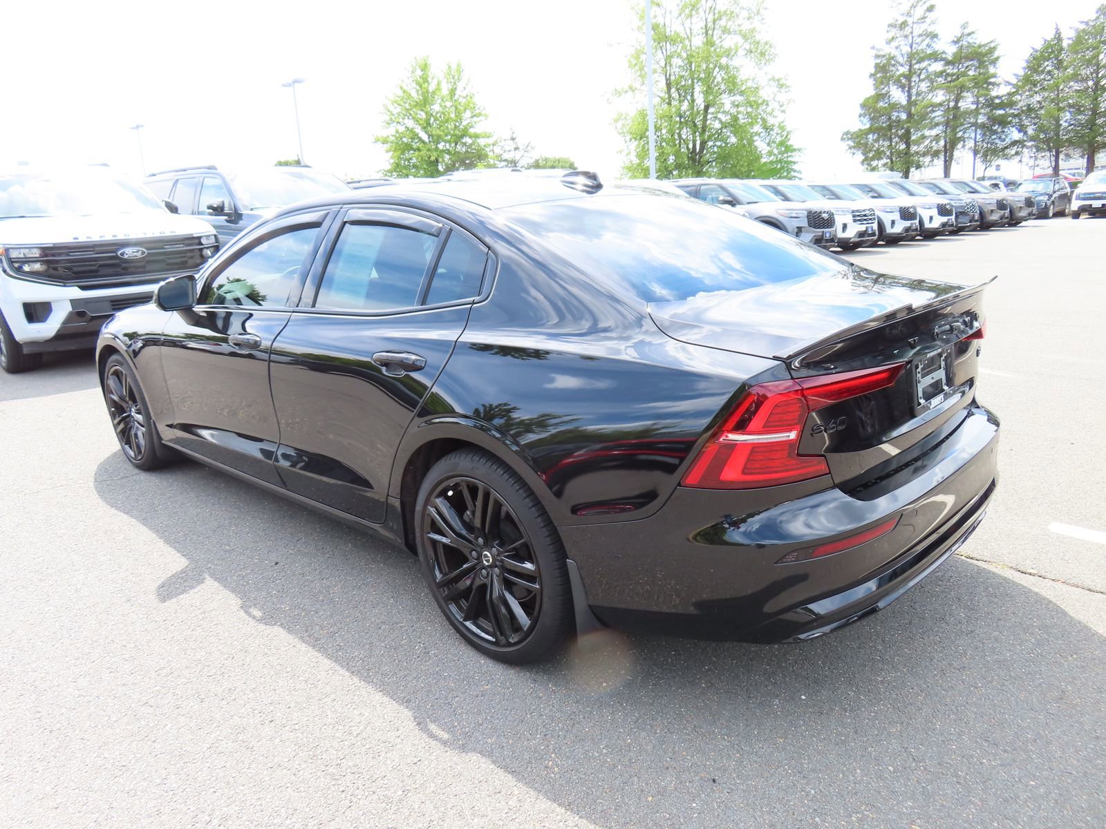Used 2024 Volvo S60 B5 Plus w/ Climate Package AWD/4WD image 7