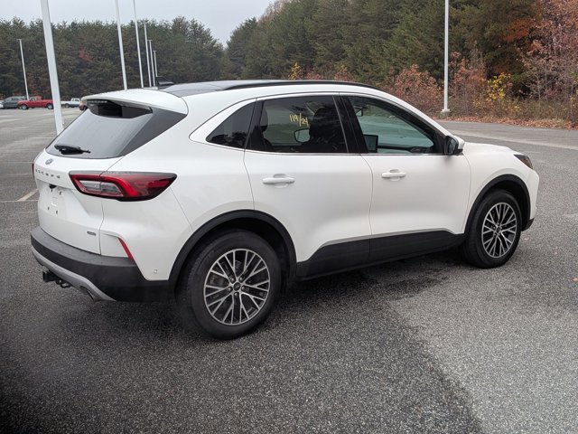 Certified 2024 Ford Escape SE w/ PHEV Premium Package image 5