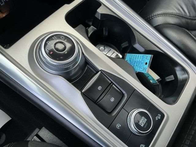 Certified 2023 Ford Explorer Platinum w/ Technology Package AWD/4WD image 18