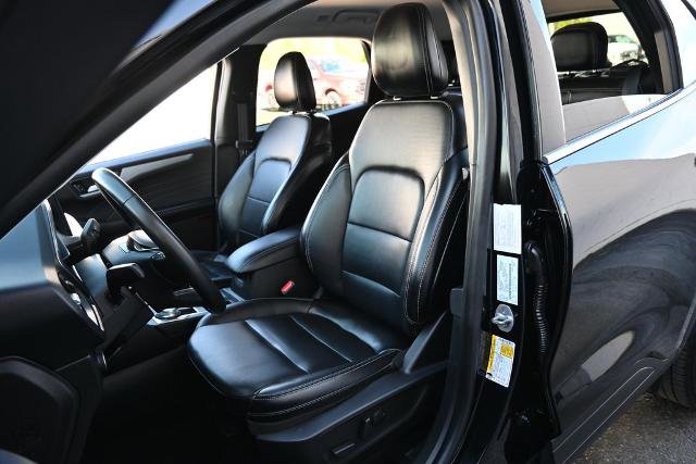 Certified 2024 Ford Escape Platinum AWD/4WD image 21