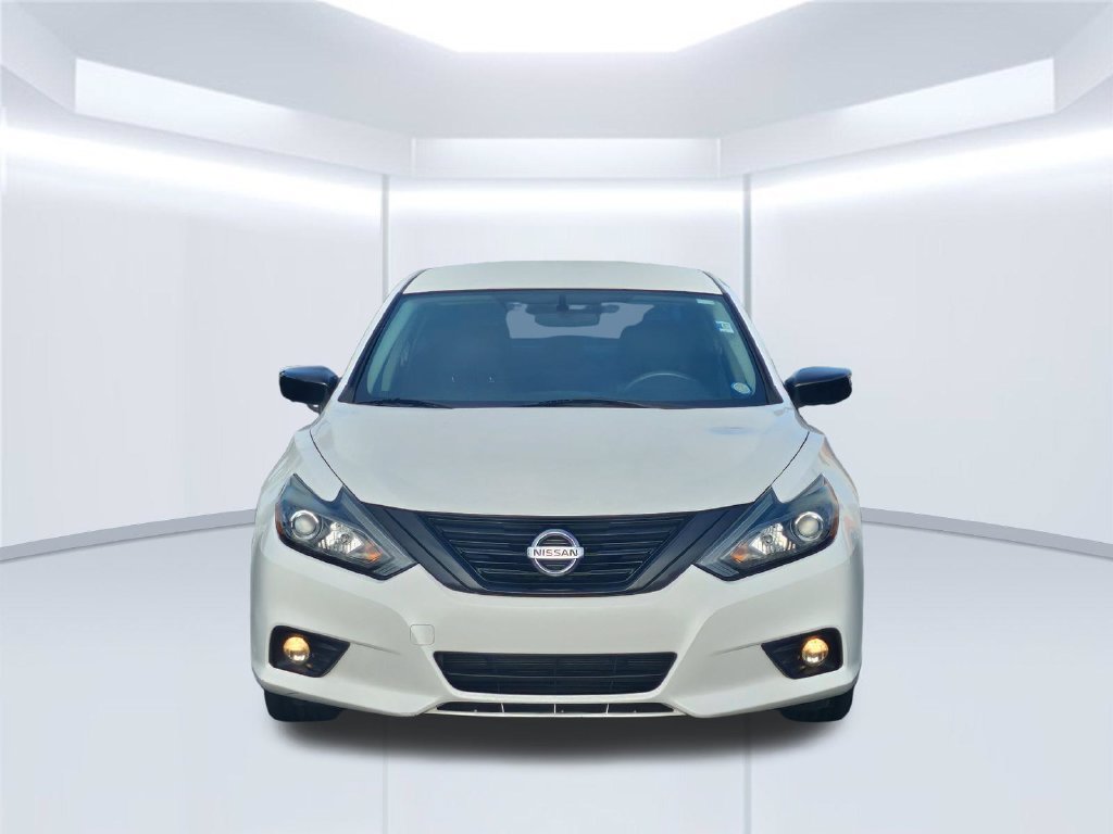 Used 2018 Nissan Altima 2.5 SR w/ SR Midnight Edition FWD image 15