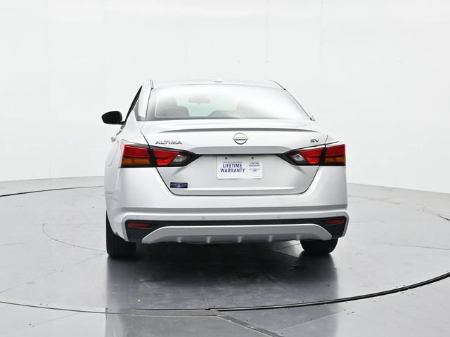Used 2024 Nissan Altima 2.5 SV FWD image 8