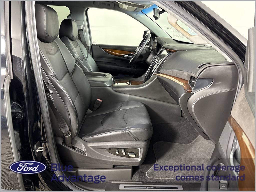 Used 2018 Cadillac Escalade 2WD image 10