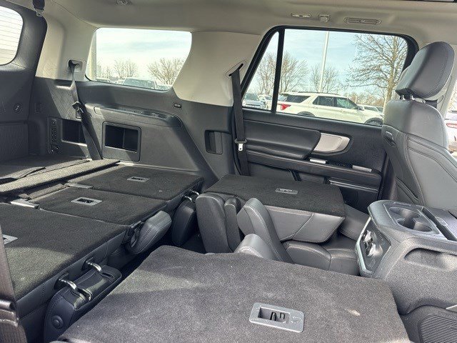 Certified 2025 Ford Expedition Active image 40