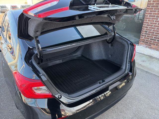 Used 2018 Honda Accord LX image 10