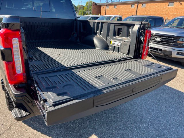 Certified 2024 Ford F250 XLT w/ Black Appearance Package AWD/4WD image 22