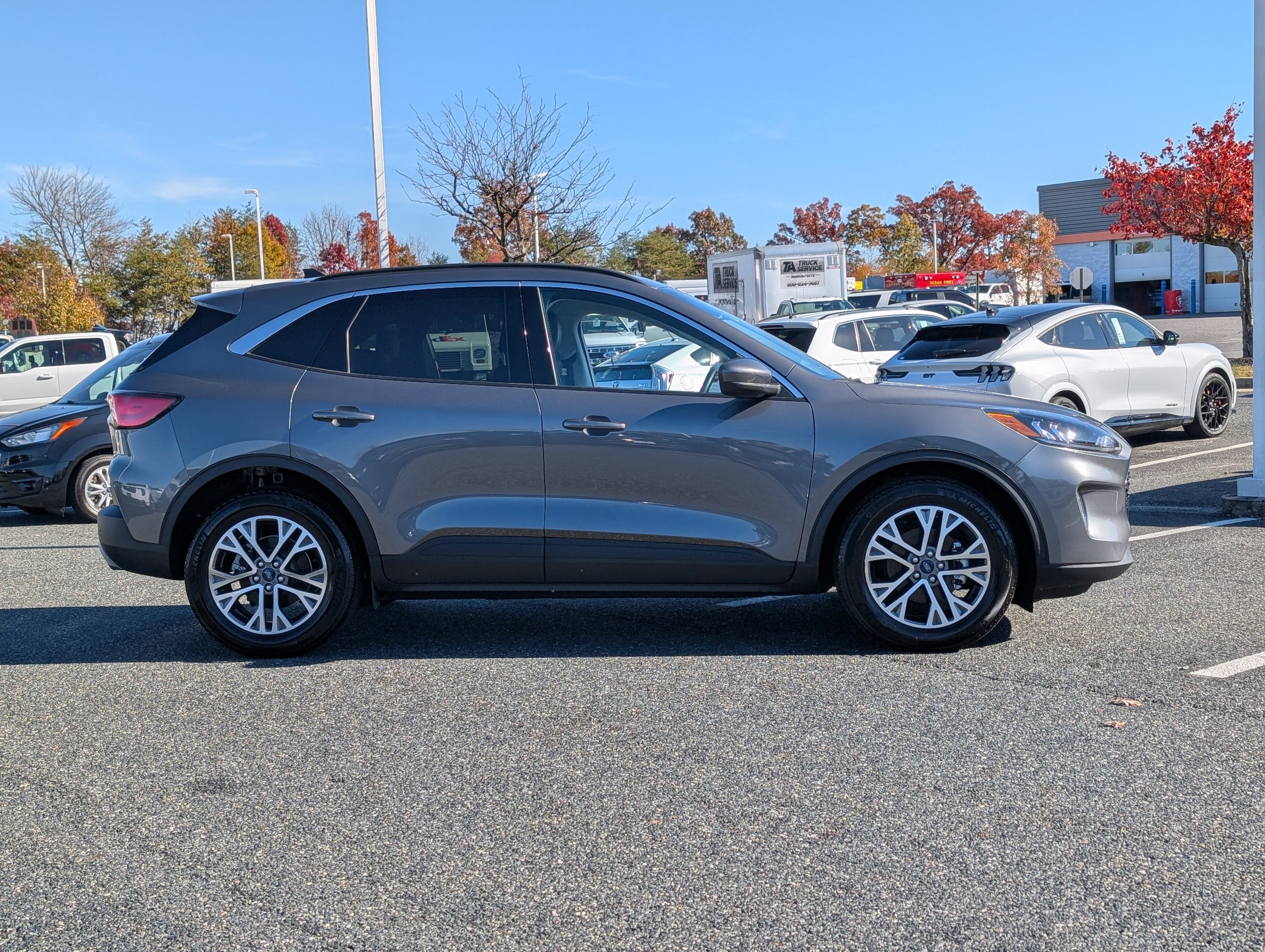 Certified 2021 Ford Escape SEL image 6