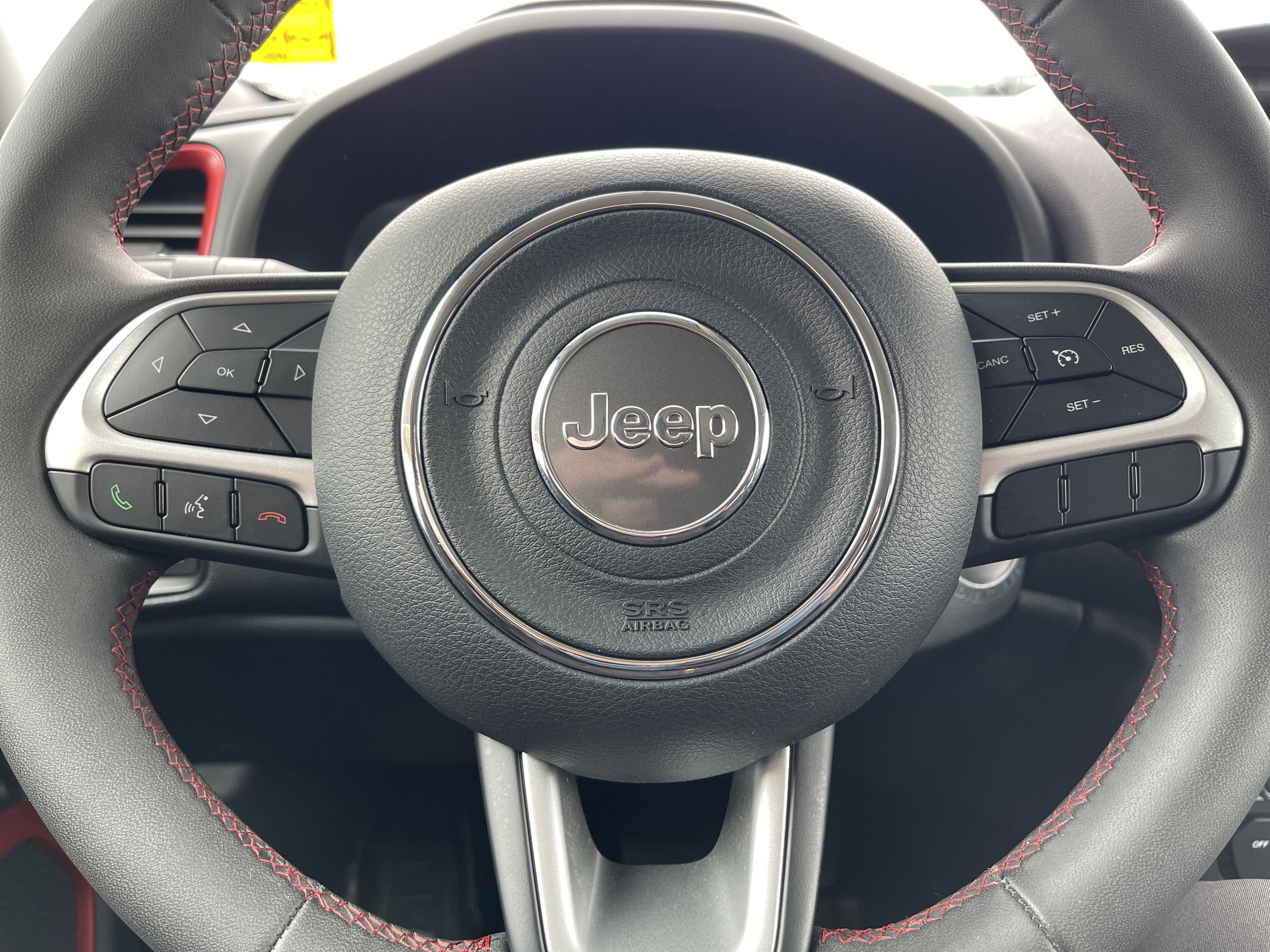 Used 2023 Jeep Renegade Trailhawk w/ Trailer Tow Group image 16