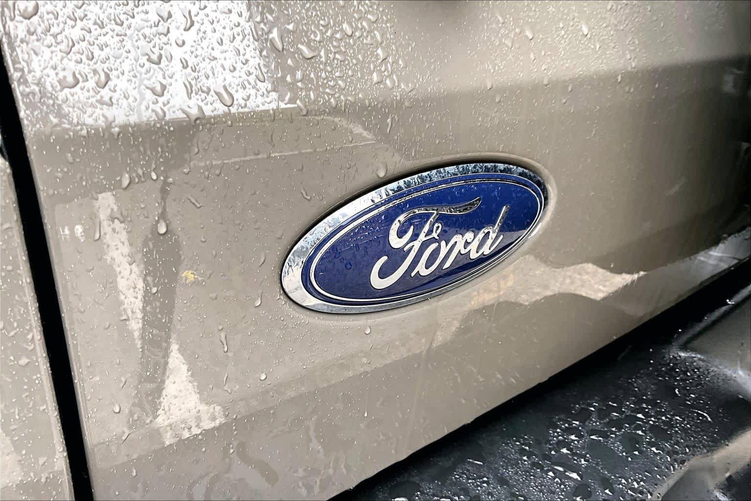 Certified 2025 Ford Bronco Outer Banks w/ Sasquatch Package AWD/4WD image 31