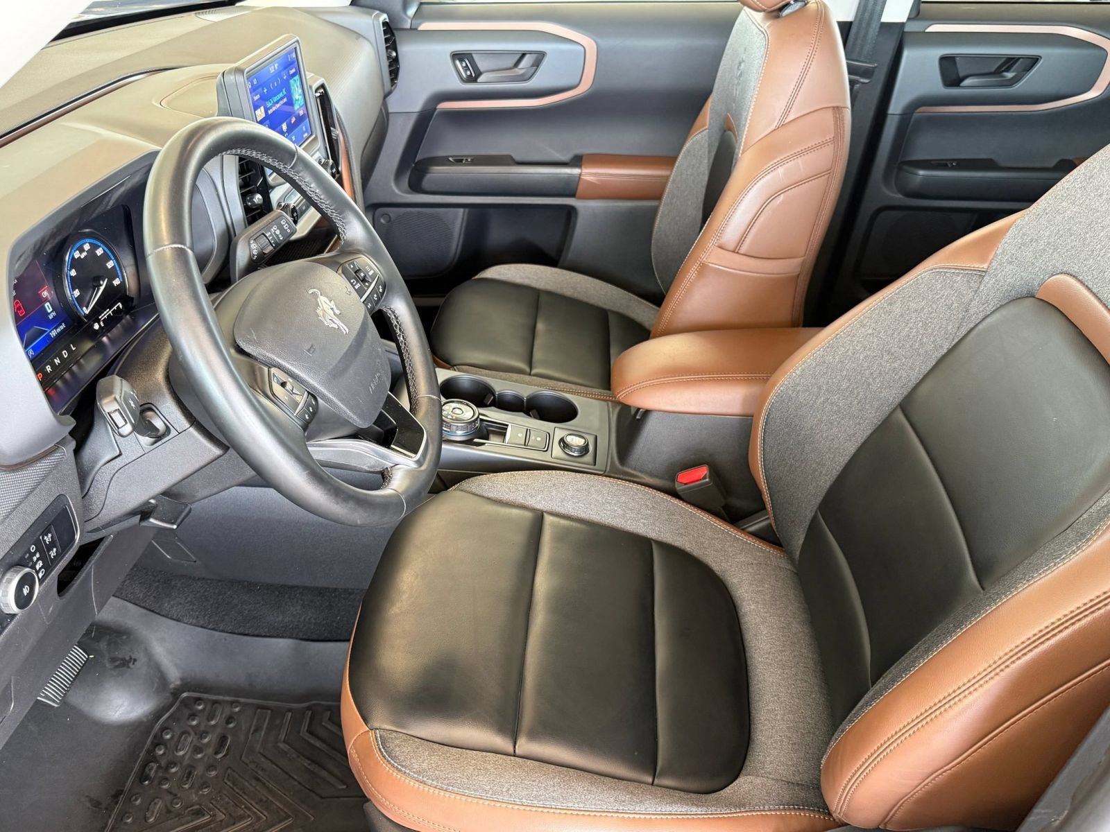 Certified 2024 Ford Bronco Sport Outer Banks AWD/4WD image 5