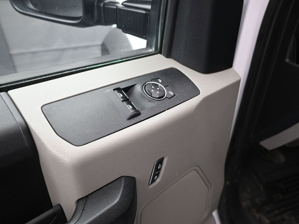 Certified 2021 Ford F450 XL w/ Power Equipment Group image 46