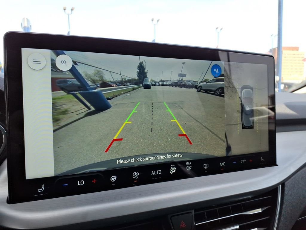 Certified 2023 Ford Escape Platinum w/ Class II Trailer Tow Package AWD/4WD image 20