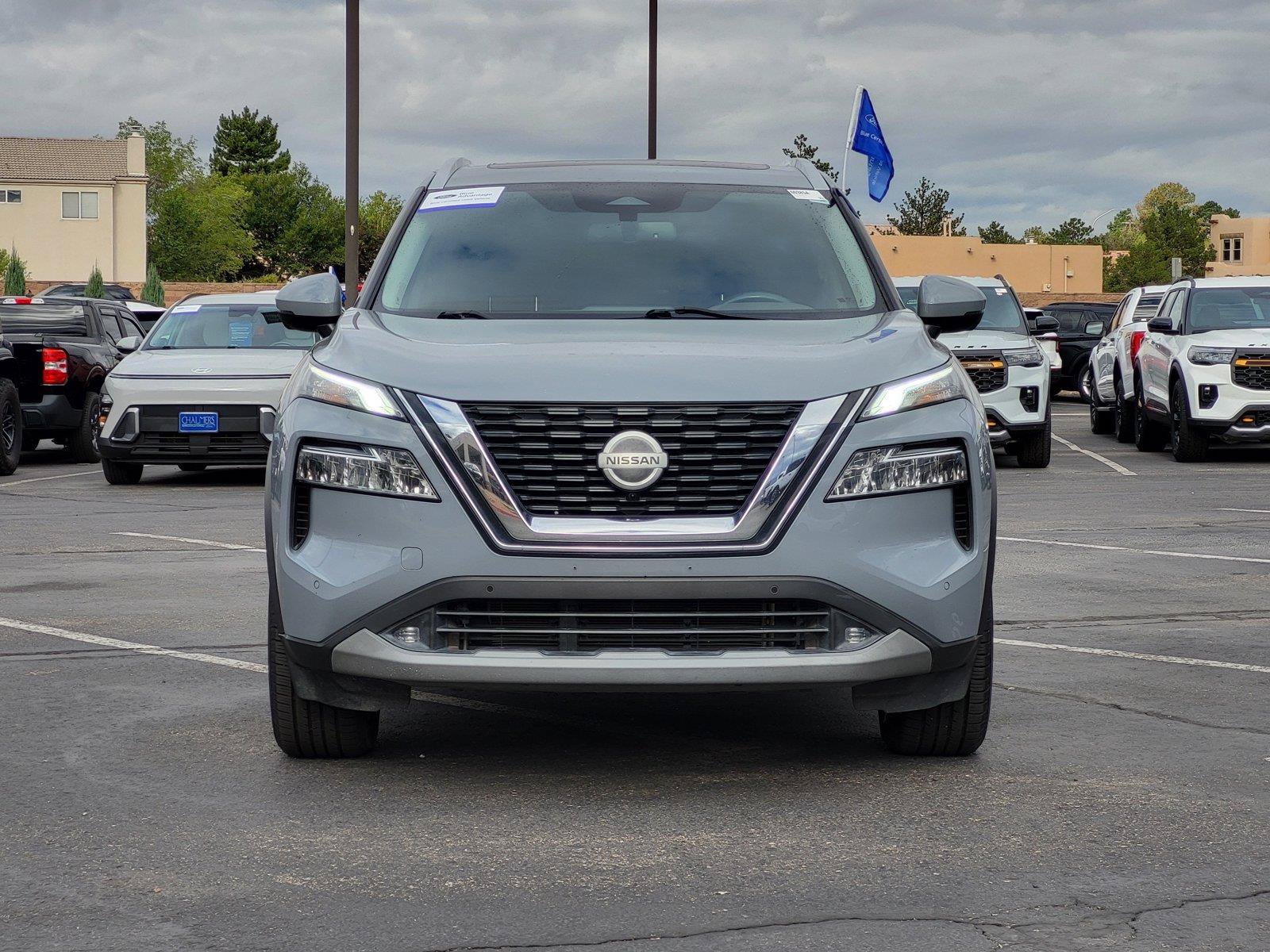 Used 2021 Nissan Rogue SL w/ Premium Package AWD/4WD image 2