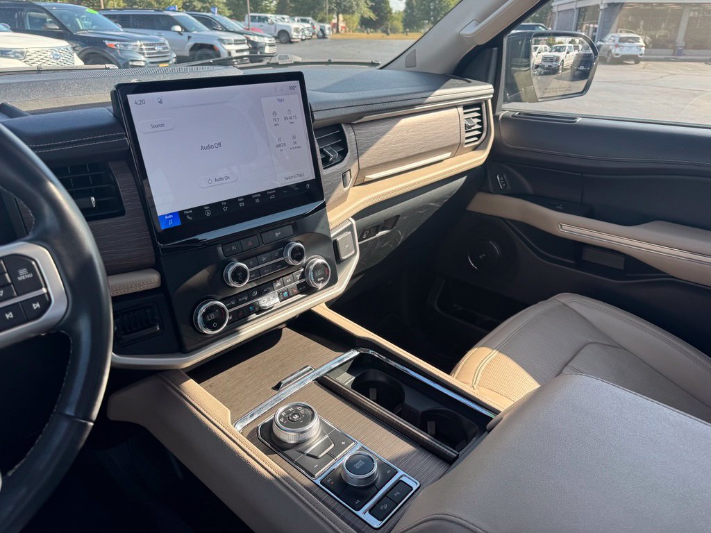 Certified 2024 Ford Expedition Limited AWD/4WD image 15