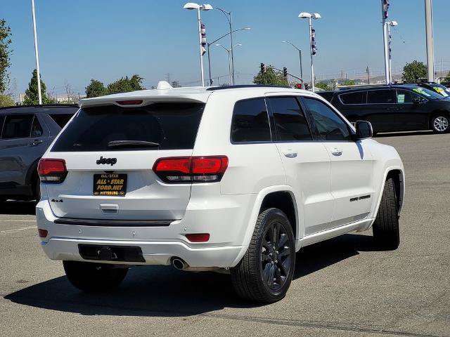 Used 2021 Jeep Grand Cherokee Laredo X AWD/4WD image 4