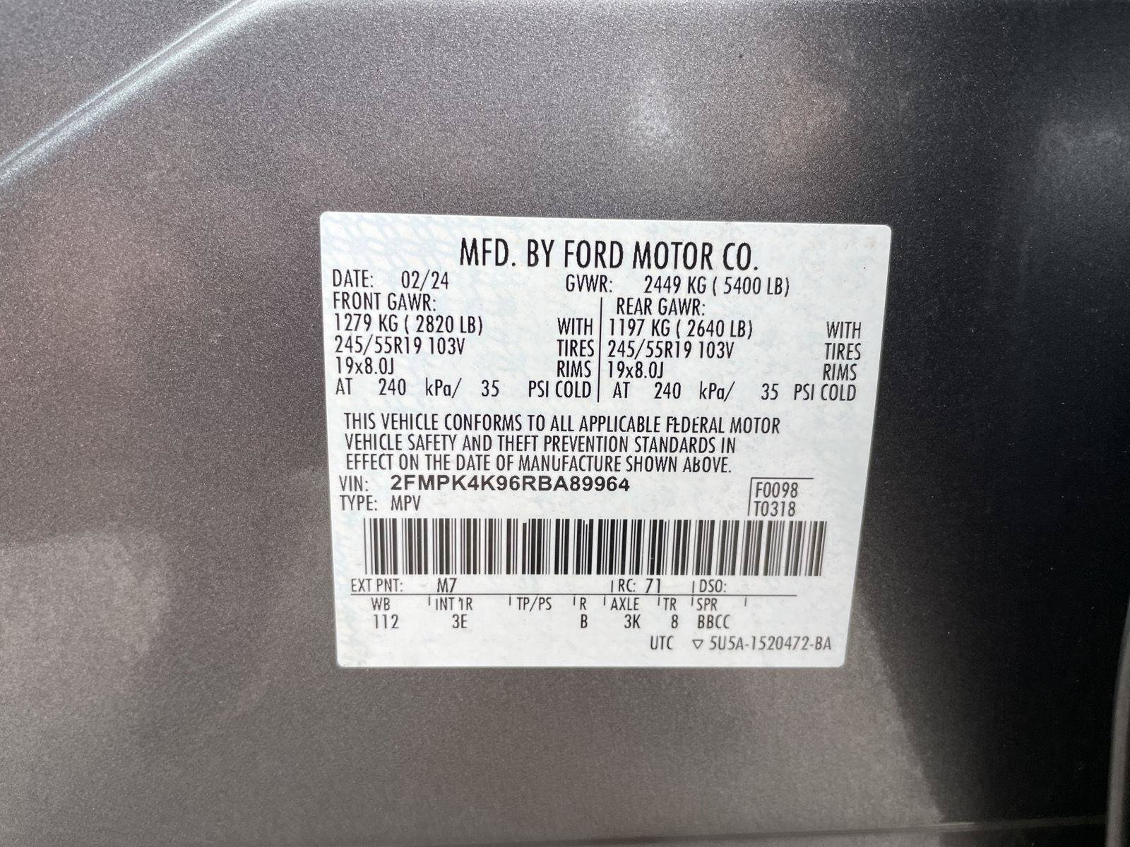 Certified 2024 Ford Edge Titanium AWD/4WD image 31