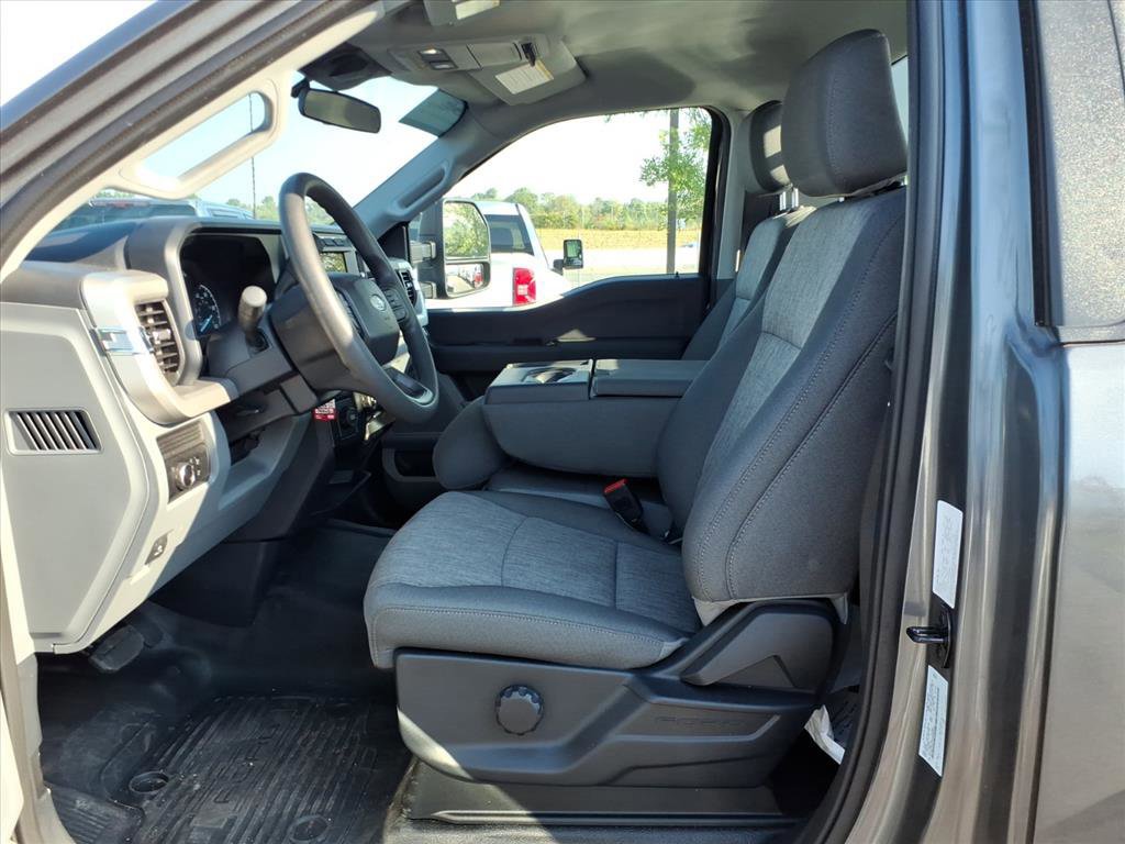 Certified 2023 Ford F450 XL image 13