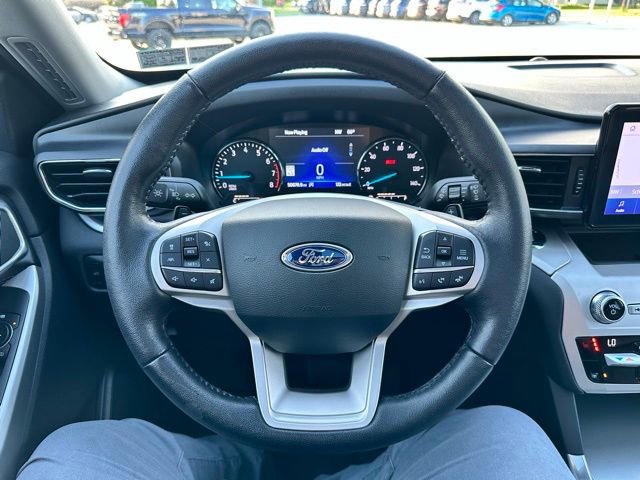 Certified 2021 Ford Explorer XLT w/ Equipment Group 202A AWD/4WD image 59