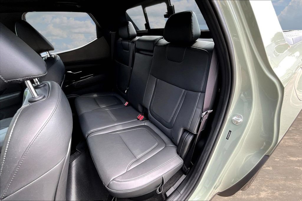 Used 2022 Hyundai Santa Cruz Limited AWD/4WD image 25